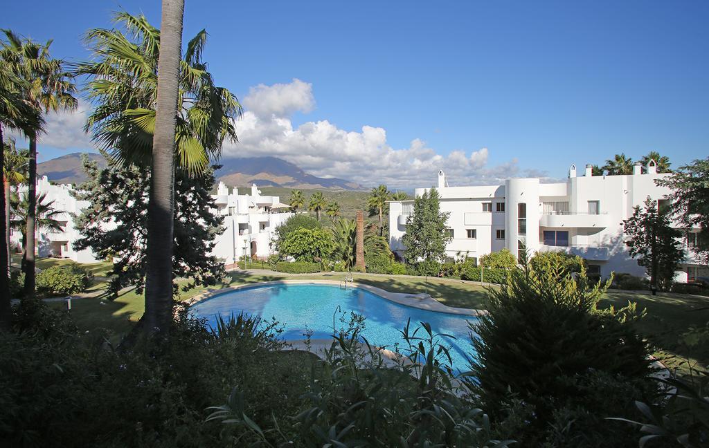 Sunny Golf Apartment Estepona Dış mekan fotoğraf