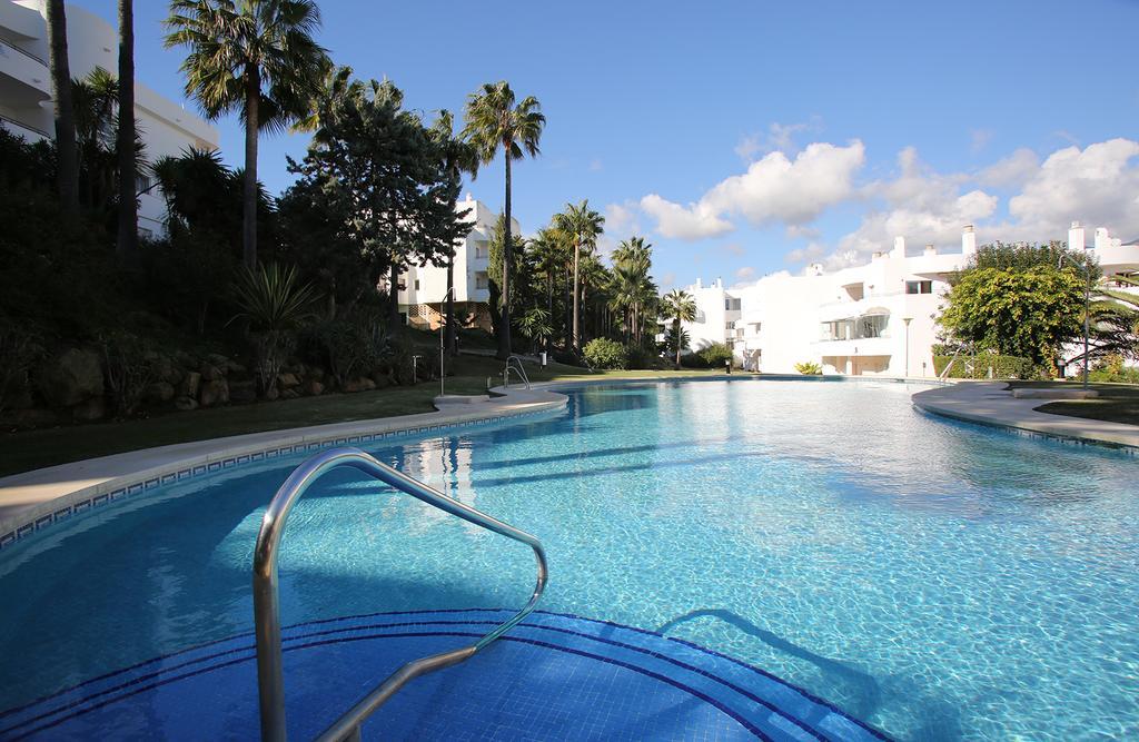 Sunny Golf Apartment Estepona Dış mekan fotoğraf