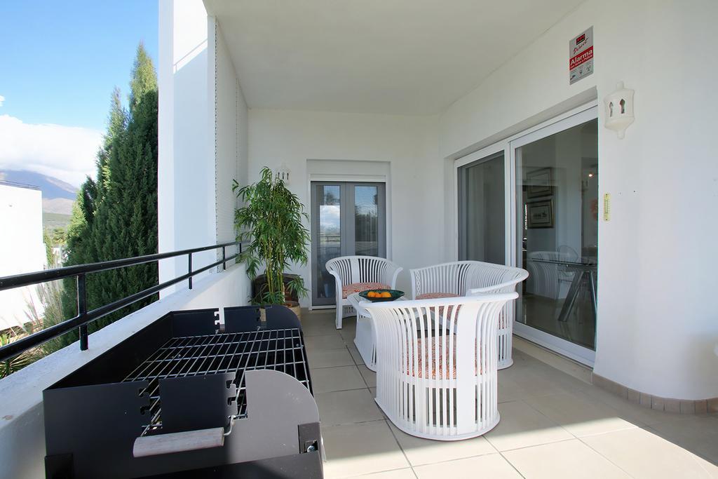 Sunny Golf Apartment Estepona Dış mekan fotoğraf